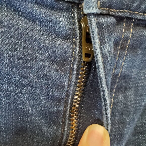 Talbots Shorts Womens Size 12 Blue Simply Flattering Stretch Denim Cuffed Hem - Picture 9 of 11